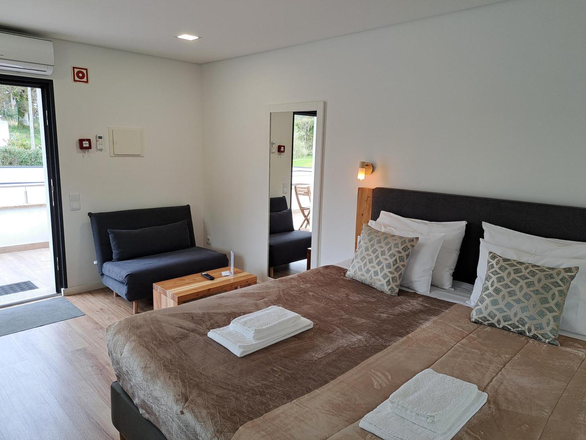 Agrafonte Guest House Pacos de Ferreira Exterior photo